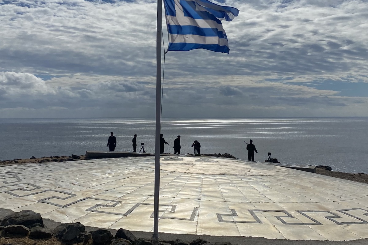 Τιμή στον ήρωα πιλότο Σιαλμά