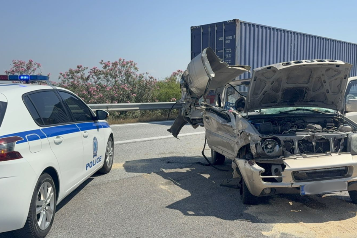 Νεκρή 70χρονη από σοβαρό τροχαίο στα διόδια των Μαλγάρων