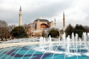 ΤΟΥΝΕΛ ΕΝΝΙΑ ΧΙΛΙΟΜΕΤΡΑ