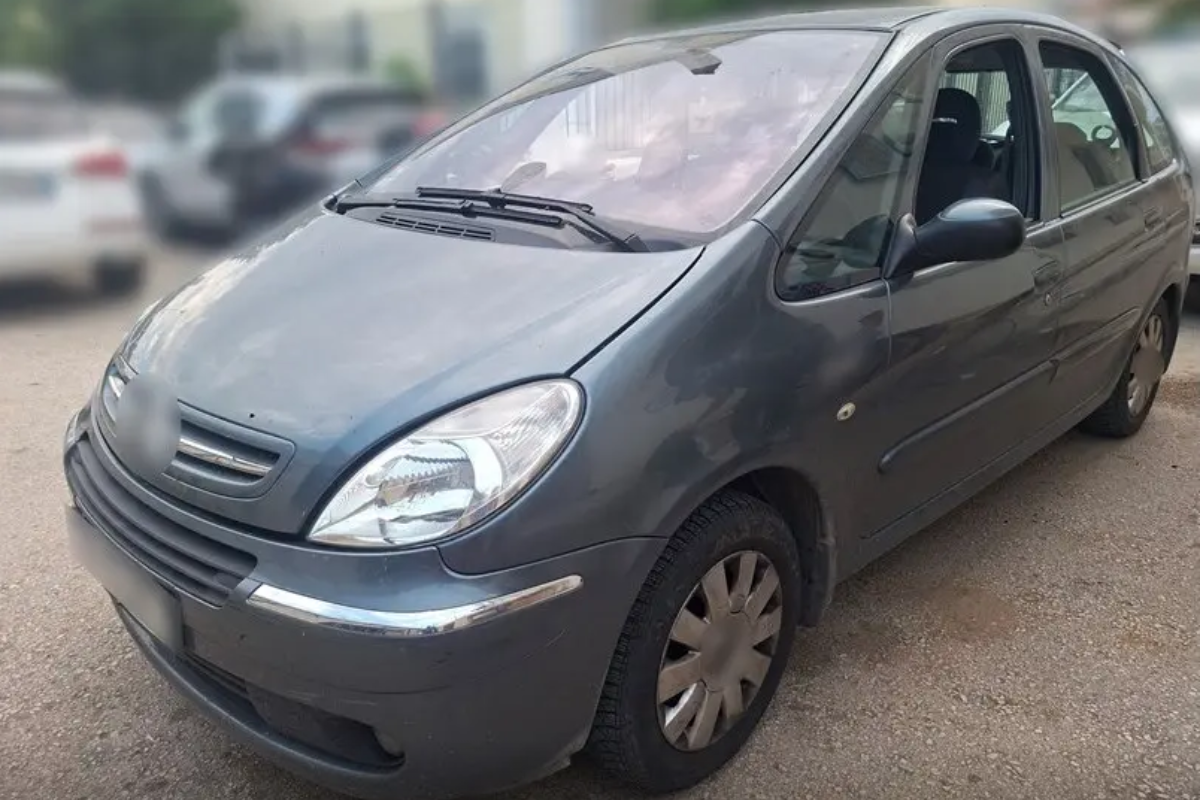 Συλλήψεις διακινητών για μεταφορά παράνομων μεταναστών