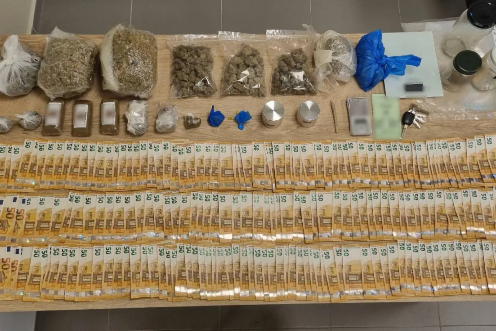 Κάνναβη, κοκαΐνη και 10.000 ευρώ στην κατοχή 42χρονου