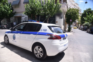 Λέσβος: Χειροπέδες σε ανήλικους για κλοπή