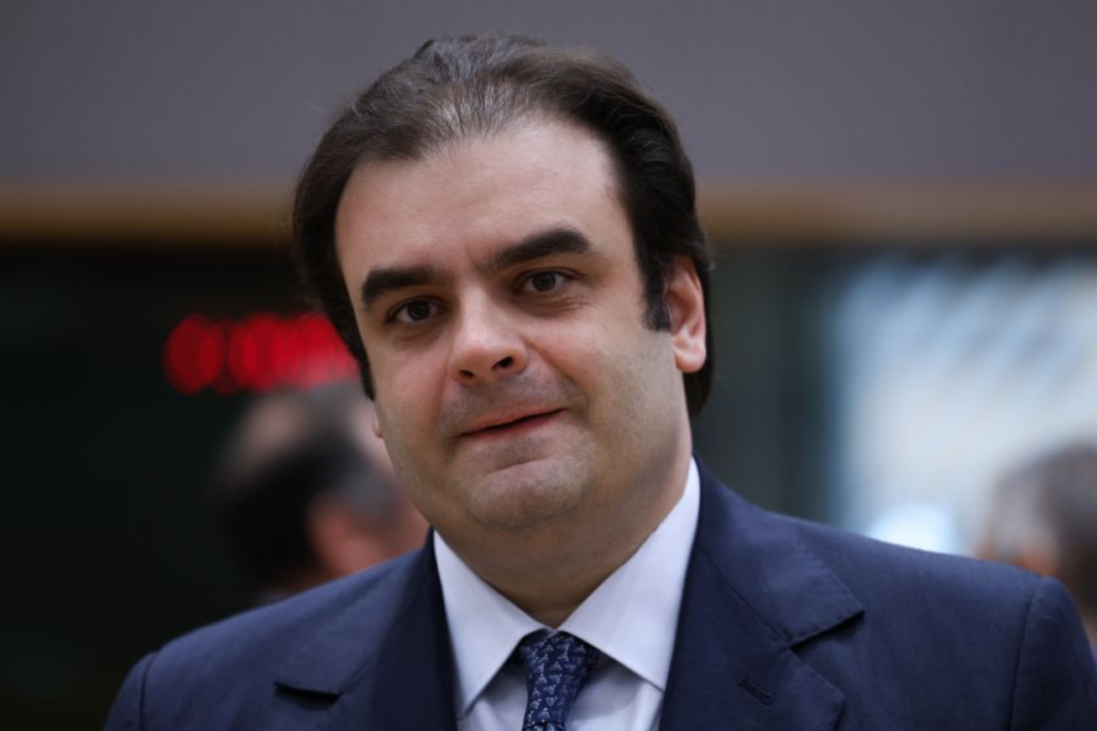 Πιερρακάκης: Οι τράπεζες πρέπει να ανοίξουν ξανά τη στρόφιγγα των δανείων