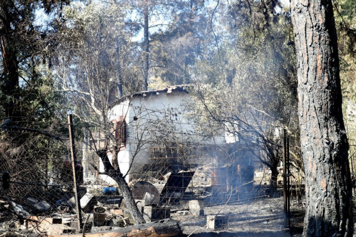 Παιδί και πατέρας νεκροί σε φωτιά στο Ωραιόκαστρο