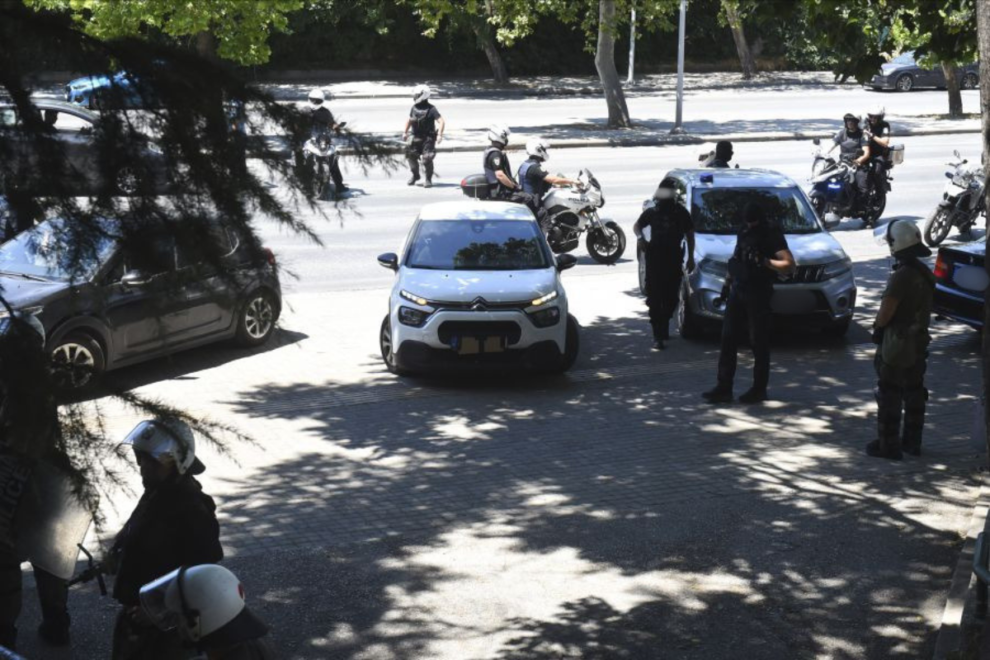 Επίθεση- Νέστορα: Δίωξη για 5 κακουργήματα στους 3 συλληφθέντες