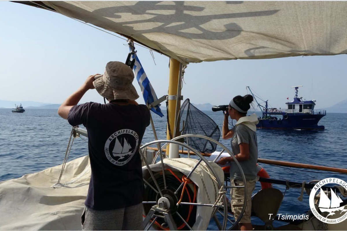 Τούρκοι αλιείς ψαρεύουν ανενόχλητοι εντός ελληνικών χωρικών υδάτων