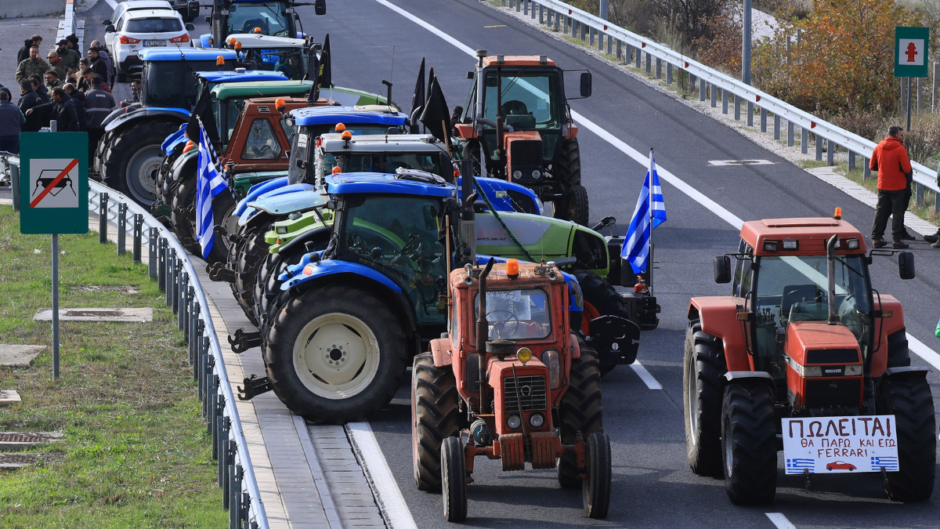 Συνάντηση Μητσοτάκη με αγρότες
