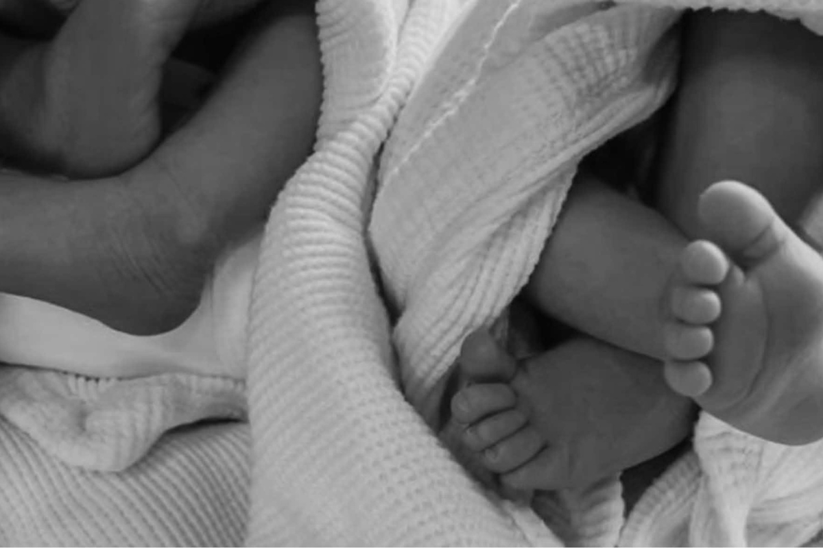 Απίστευτη σύμπτωση: Δύο αδελφές γέννησαν την ίδια μέρα αγόρια και είχαν ακριβώς το  ίδιο βάρος