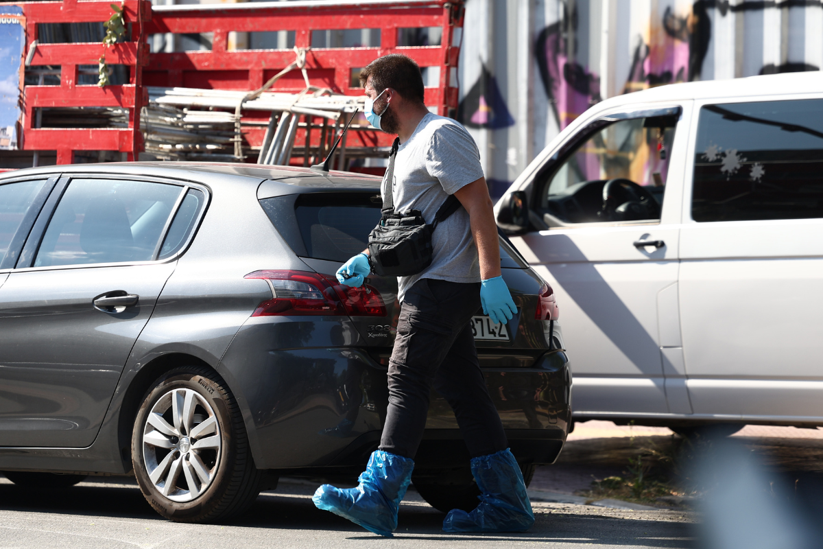 Συναγερμός στην Κυψέλη – Σορός γυναίκας σε βαλίτσα
