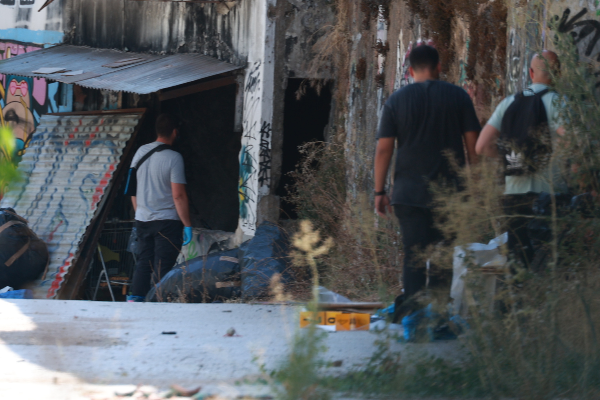 Συναγερμός στην Ευελπίδων: Ύποπτη βαλίτσα με μακάβριο εύρημα