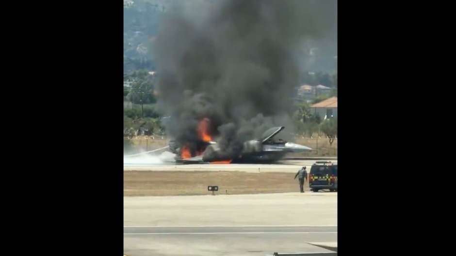 Αναγκαστική προσγείωση F16 της Πολεμικής Αεροπορίας στη Ζάκυνθο – Βίντεο ντοκουμέντο