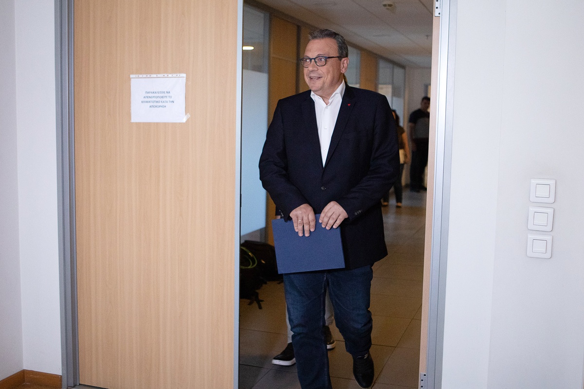 Ανεξαρτητοποιήθηκε από τον ΣΥΡΙΖΑ ο Σ. Φάμελλος