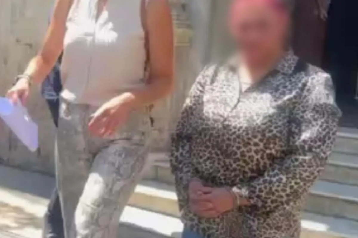 Προφυλακίστηκε η 42χρονη για τα βασανιστήρια με τον μπαλτά