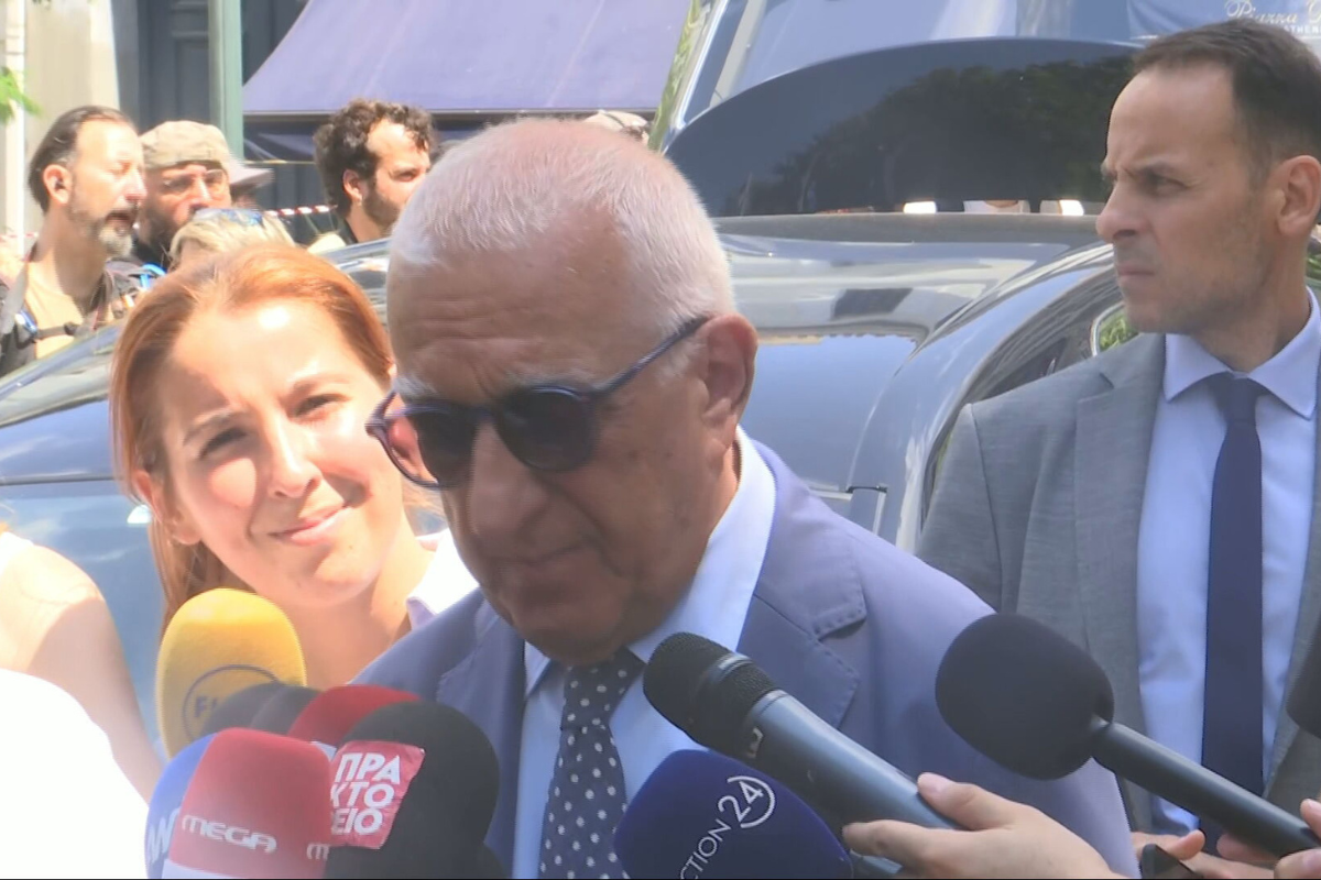 Νικήτας Κακλαμάνης: Η Μάρω “πάλεψε” και έφυγε με αξιοπρέπεια