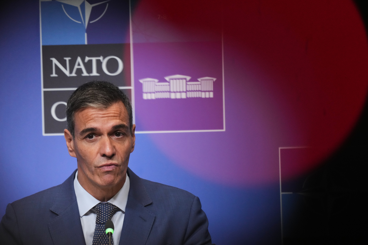 Τραμπ εναντίον Ευρωπαίων – Ισπανία και Γροιλανδία στο στόχαστρο