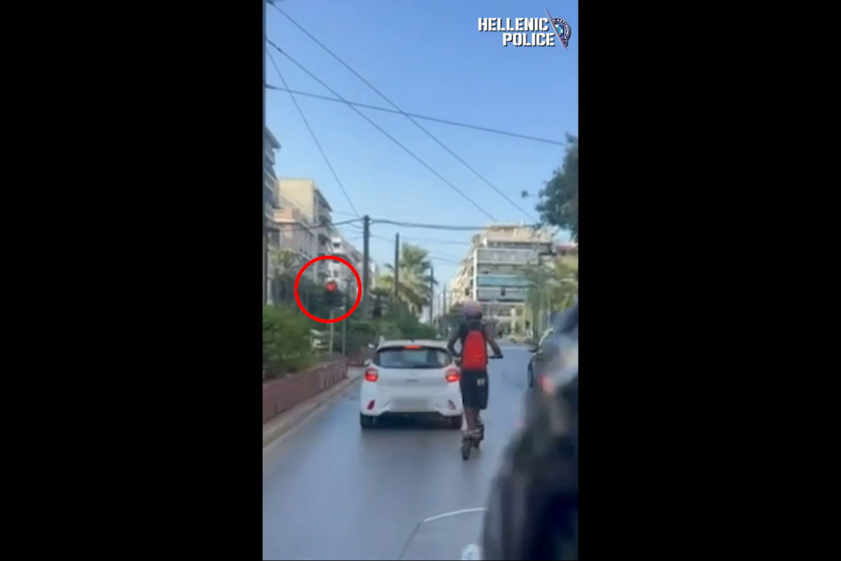 Ηλεκτρικά πατίνια:  Σε μία ημέρα 115 παραβάσεις, συνελήφθη μεθυσμένος οδηγός