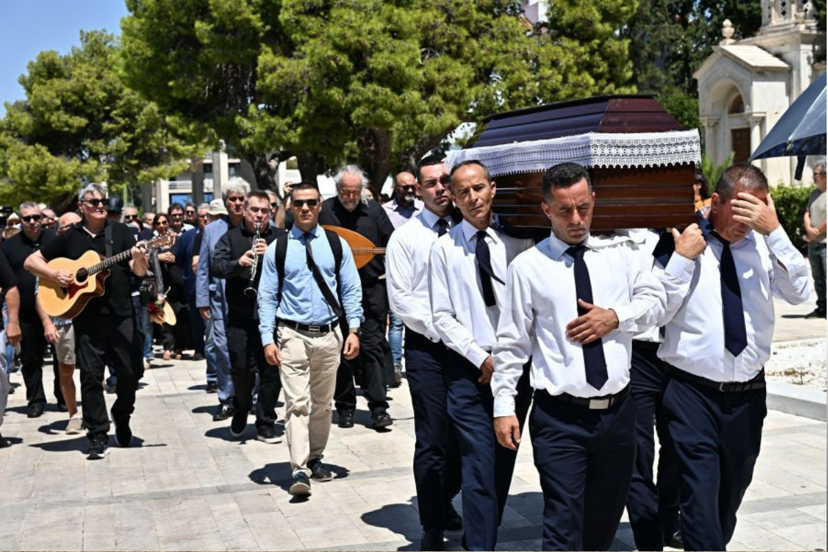 Το τελευταίο σήμερα «αντίο» στον Λάκη Χαλκιά