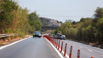 Κρήτη: Τροχαίο με εγκατάλειψη γυναίκας στον ΒΟΑΚ