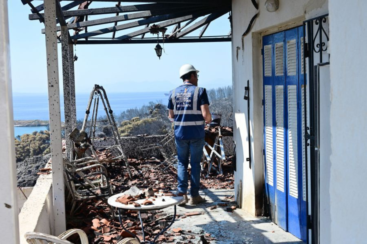 Οργισμένοι πυρόπληκτοι με τις αυτοψίες