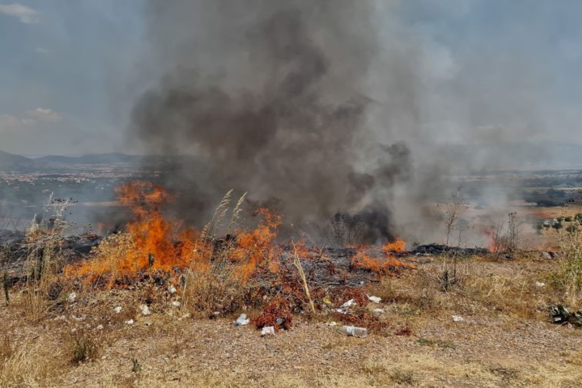 Τρεις συλλήψεις για εμπρησμούς από αμέλεια