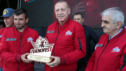 Εθνικιστικό παραλήρημα από τον γαμπρό του Ερντογάν
