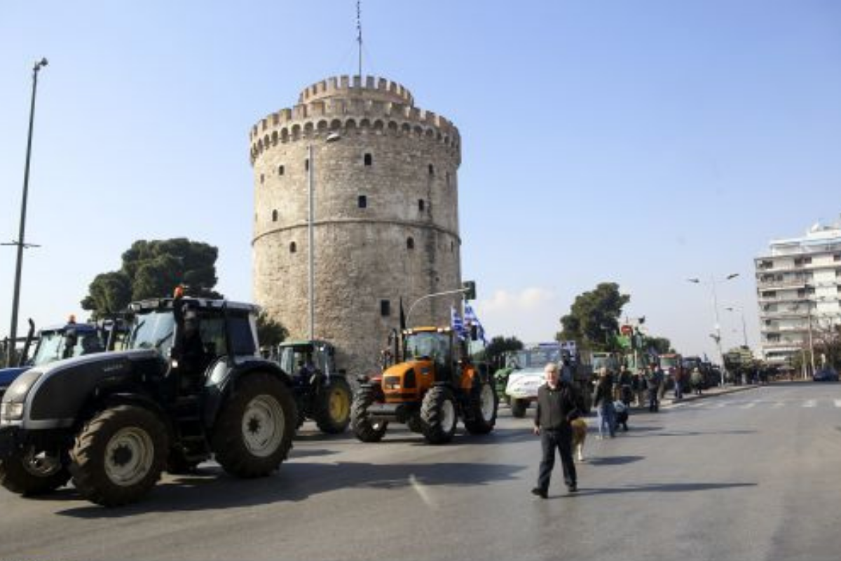 Με τρακτέρ οι αγρότες την ημέρα των εγκαινίων της 90ης ΔΕΘ
