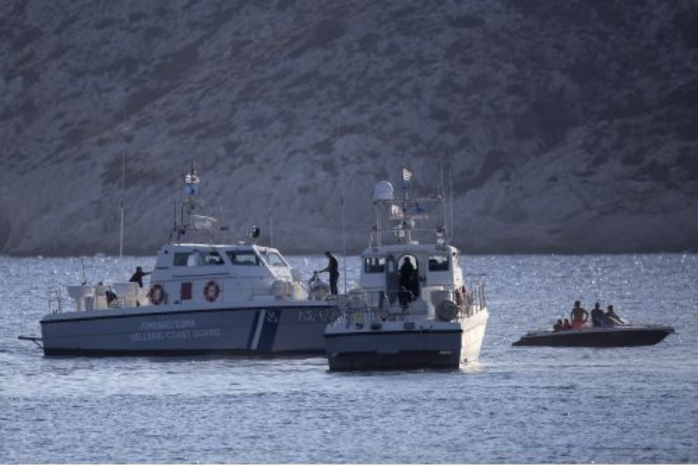 Νάξος: Εντοπίστηκε πτώμα με στολή δύτη και βατραχοπέδιλα στη θάλασσα