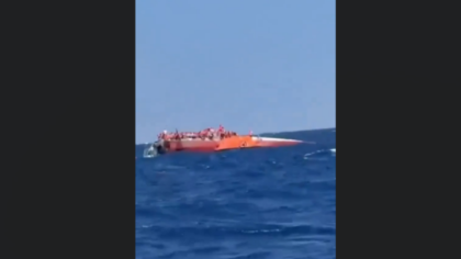 Συναγερμός ανοιχτά της Κερύνειας. Eπιβατικό πλοίο αναποδογύρισε