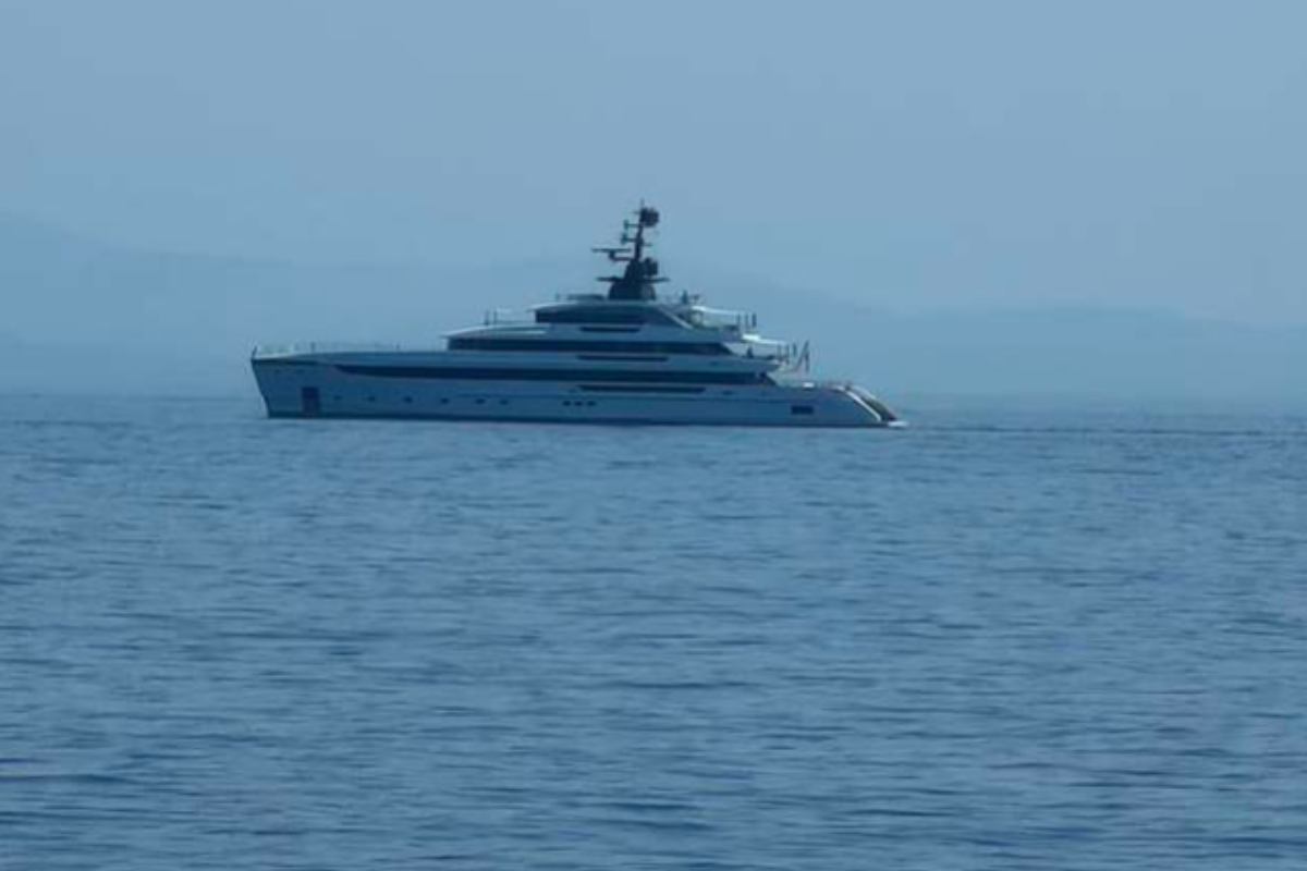 Ιόνια νησιά: Στην Ιθάκη η υπερθαλαμηγός “KD”