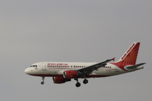 (Βίντεο) Τρόμος σε πτήση της Air India: 12 τραυματίες από τις αναταράξεις