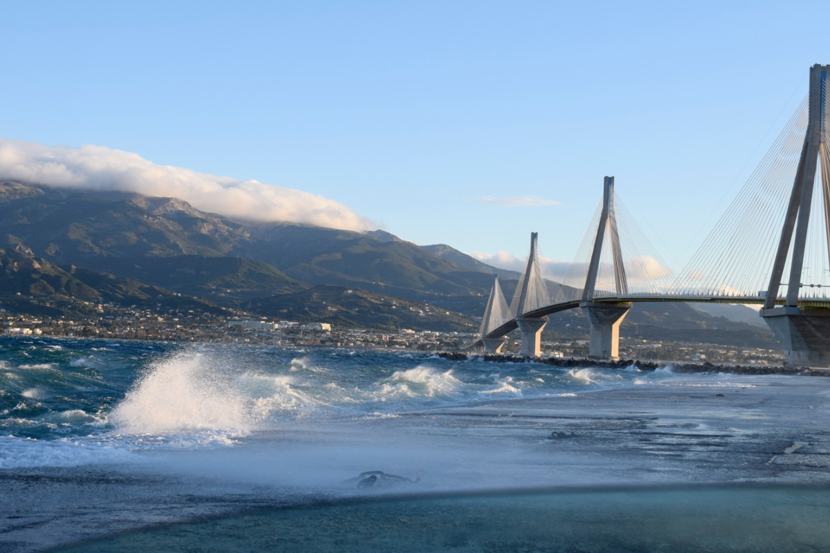 Επιμένουν τα μελτέμια