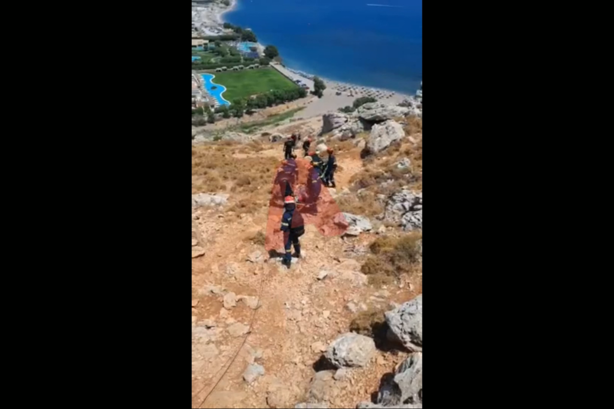 Αποκλειστικό βίντεο- Επιχείρηση μεταφοράς τραυματισμένου Δανου από δύσβατο σημείο