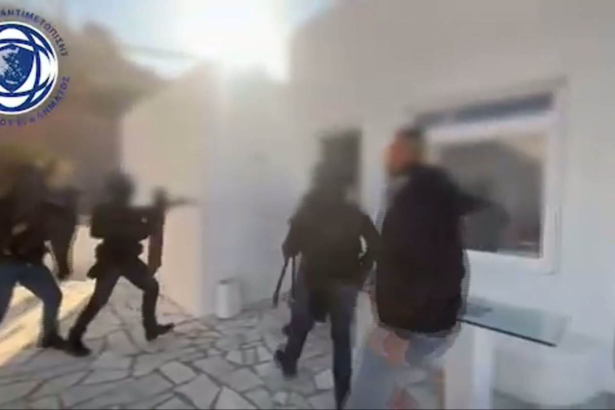 Έφοδος σε βίλα στη Μύκονο: Κοκαΐνη έκστασι και όπλα