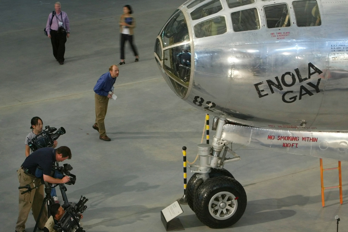 “ Enola Gay…Έπρεπε να μείνεις στο σπίτι χθες”