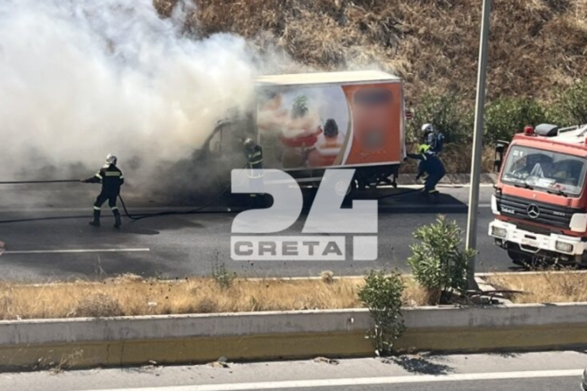 Κρητή: Φορτηγό πήρε φωτιά στον ΒΟΑΚ