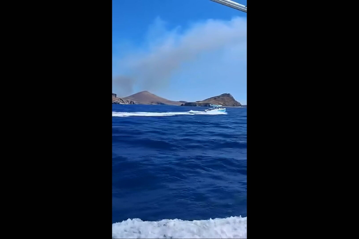 Φωτιά στην Λήμνο – Απεγκλωβισμοί δια θαλάσσης
