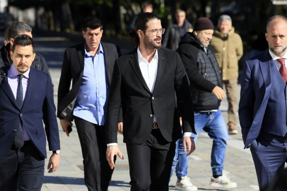 Άρης Μουγκοπέτρος: Σύλληψη μετά από αλκοτέστ στην οδό Μακρυγιάννη