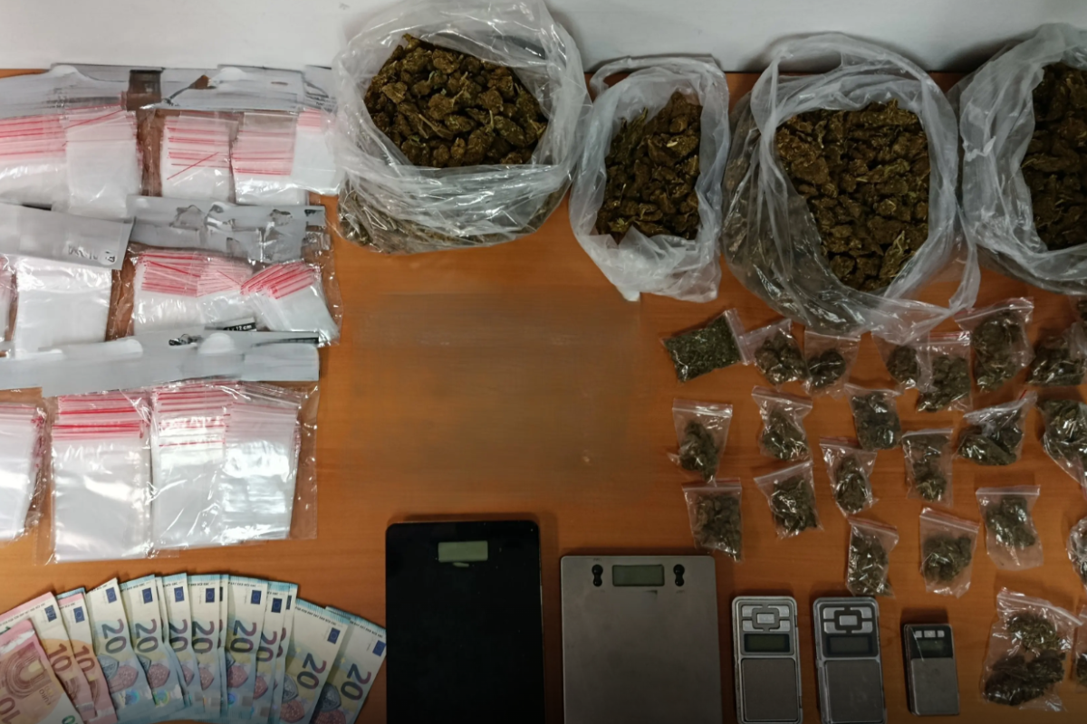 Πιάστηκαν επ’αυτοφόρω να ανταλάσσουν ναρκωτικά