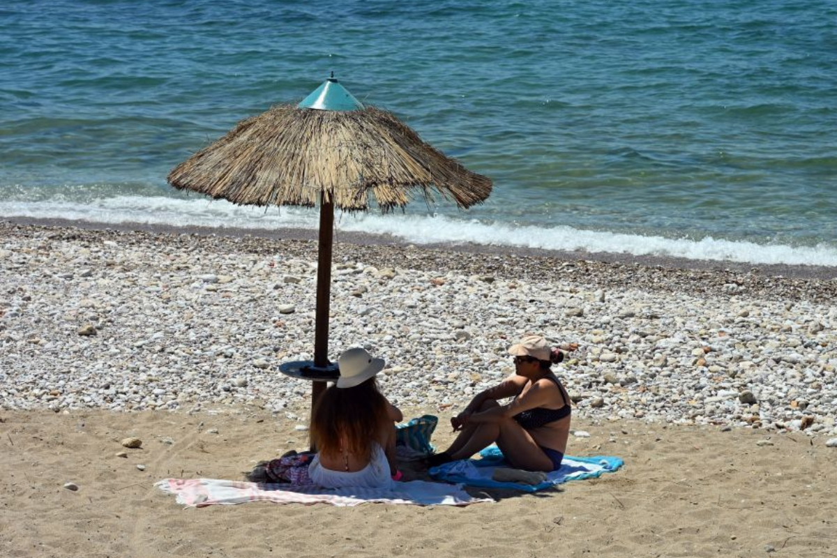 Λουκέτα και πρόστιμα σε τουριστικές περιοχές