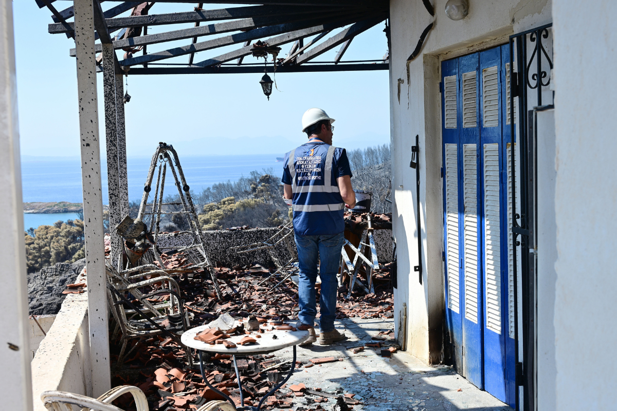Σαλαμίνα: Με διαμαρτυρίες οι αυτοψίες