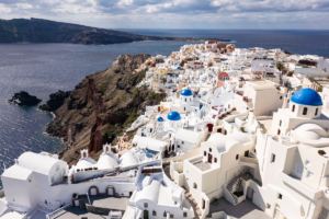 Σαρώνει τα νησιά η ΑΑΔΕ
