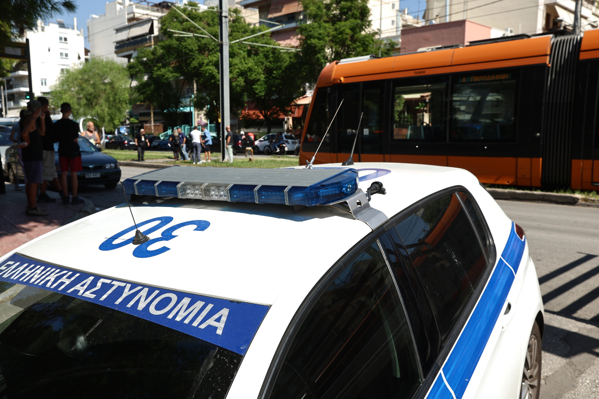 Μαχαιρώματα μέσα σε τραμ