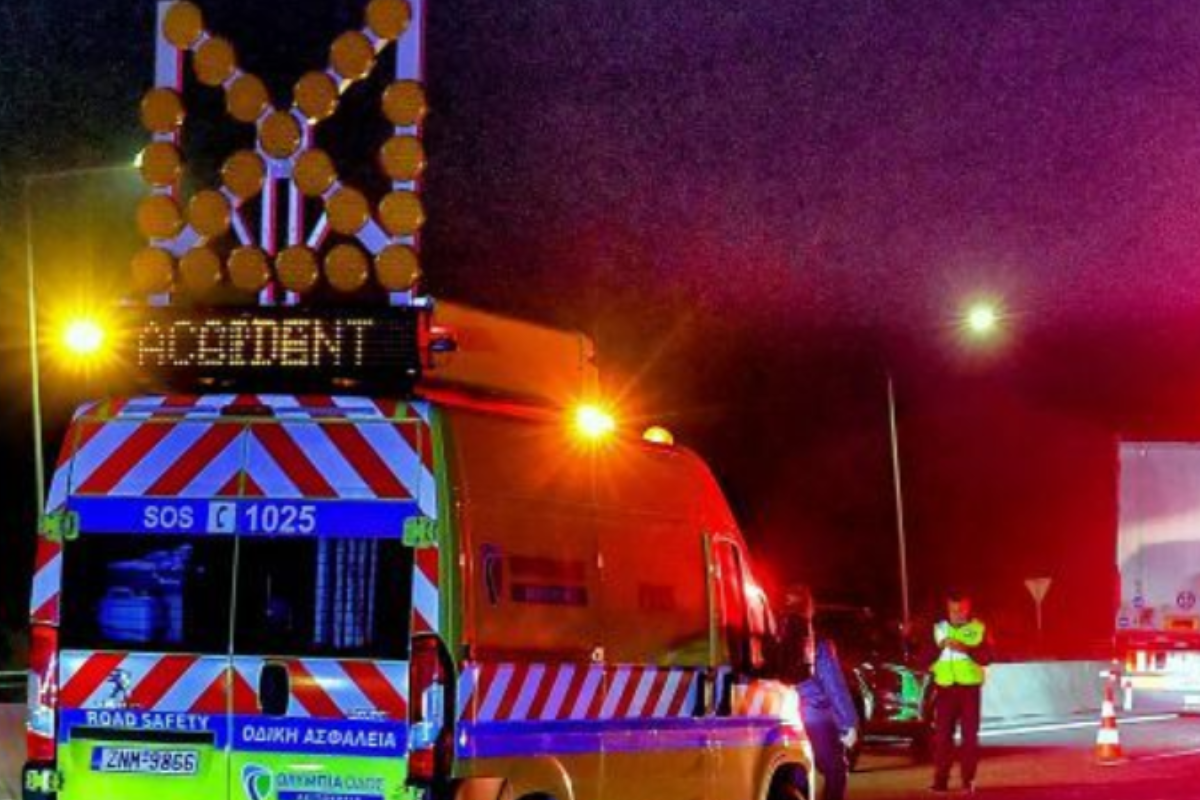 Σοβαρό τροχαίο- Τραυματίστηκε νεαρή σε δίκυκλο στην παραλιακή Ναυπλίου
