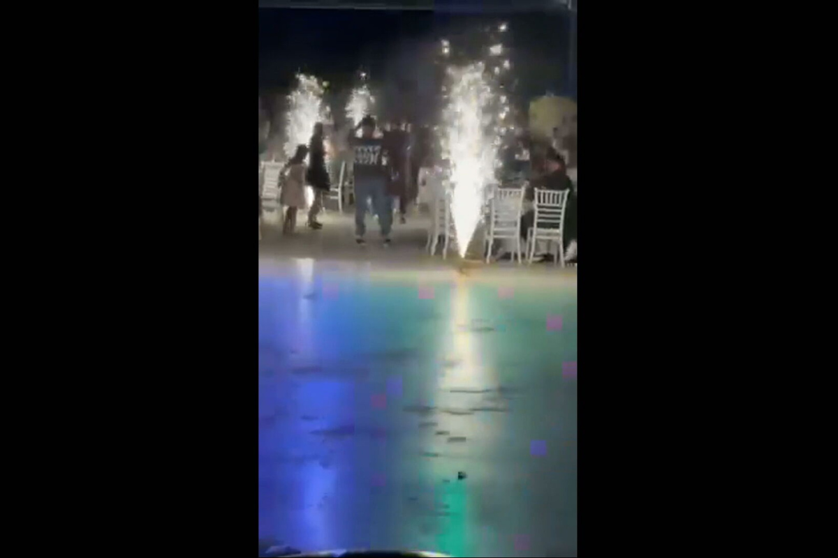 Viral: «Βίον ανθόσπαρτον» με ύμνο ΠΑΣΟΚ και Αργυρό!