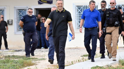 Αποφυλακίστηκε ο Ηλίας Κασιδιάρης- Προανήγγειλε κόμμα