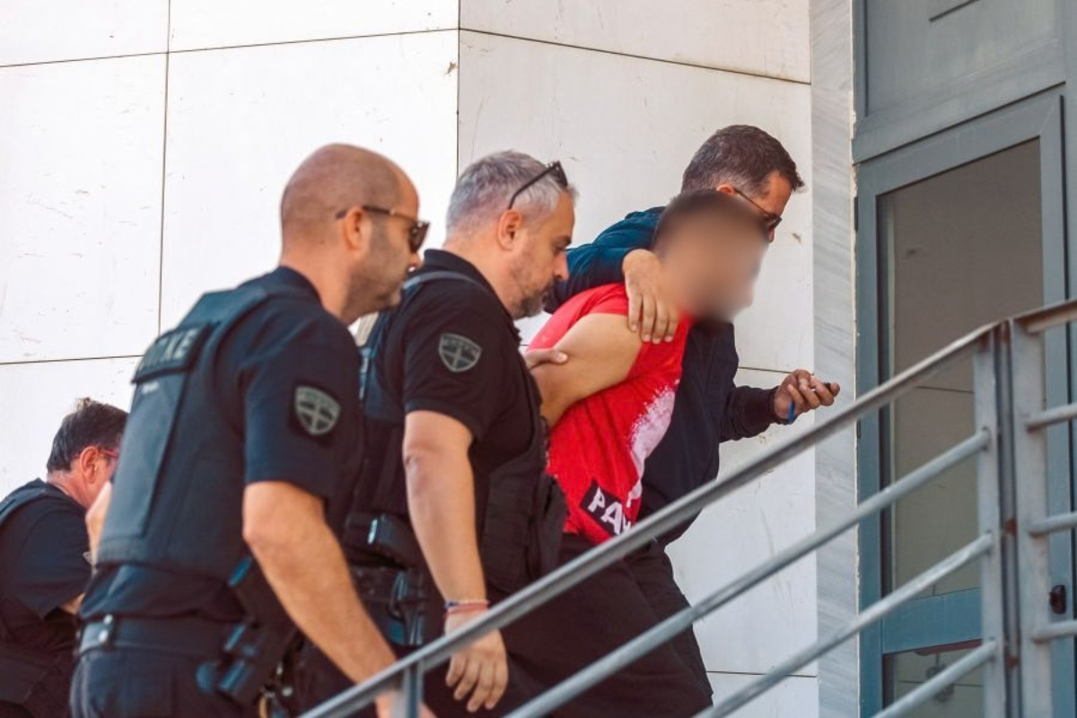 Γυναικοκτονία στην Ηγουμενίτσα: Θλίψη στη γειτονιά της
