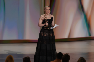 Βραβεία Emmy 2026: Η σειρά «Widow’s Bay» κυριάρχησε με 14 νίκες