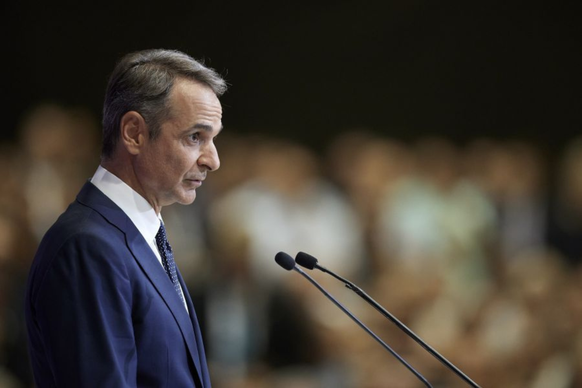«Πακέτα» σύγκρουσης: Βγήκαν πολιτικά μαχαίρια ενόψει ΔΕΘ