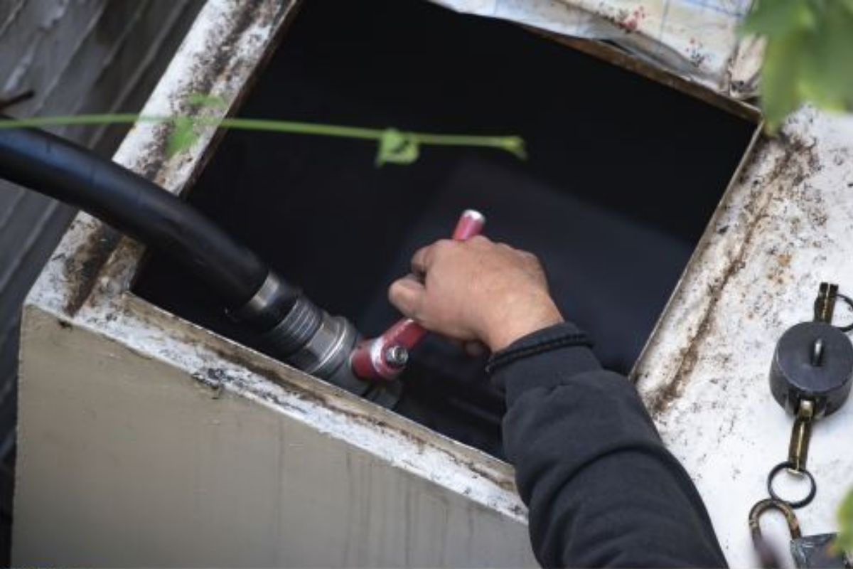 Μέτρα σε δυο φάσεις για τα καύσιμα