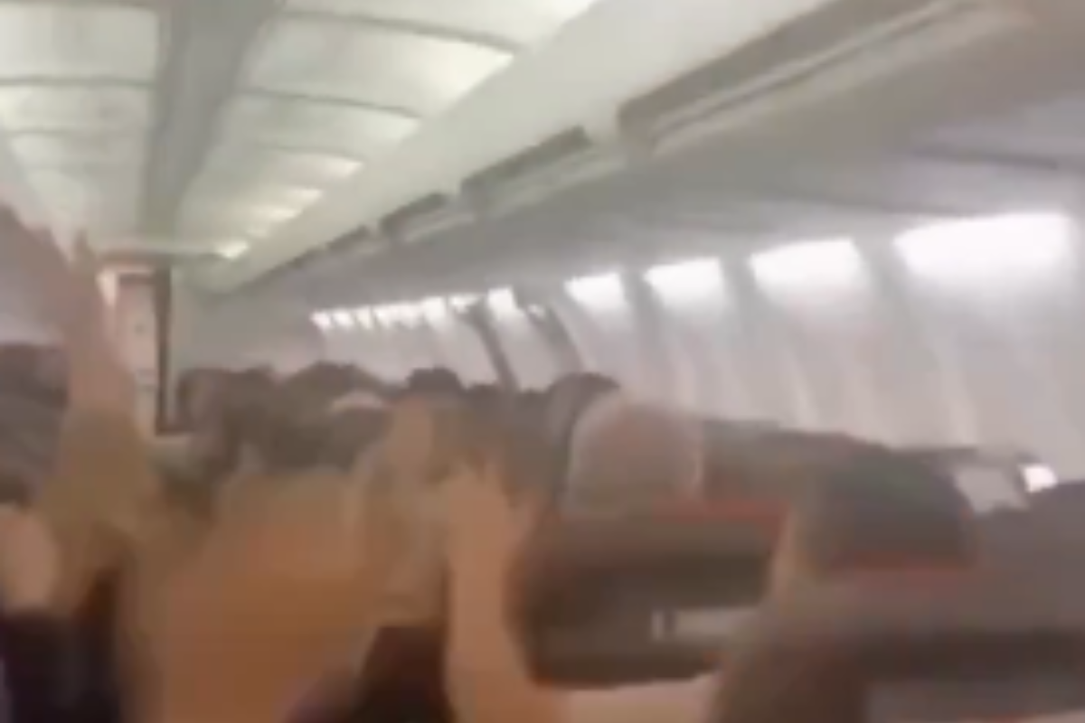 Βίντεο: Σκηνές τρόμου σε πτήση Boeing 737 στο Ιράν